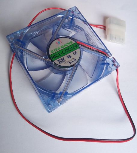 Obrázek EUROCASE ventilátor 80mm, 12V/0,17A, prosvětlený modrý (molex)