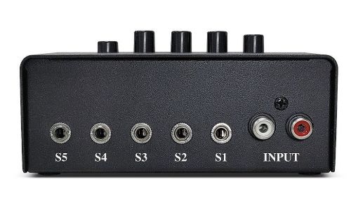 Obrázek GENIUS Stereo Switching Box, pro výběr zvukového výstupu až na 5 repro